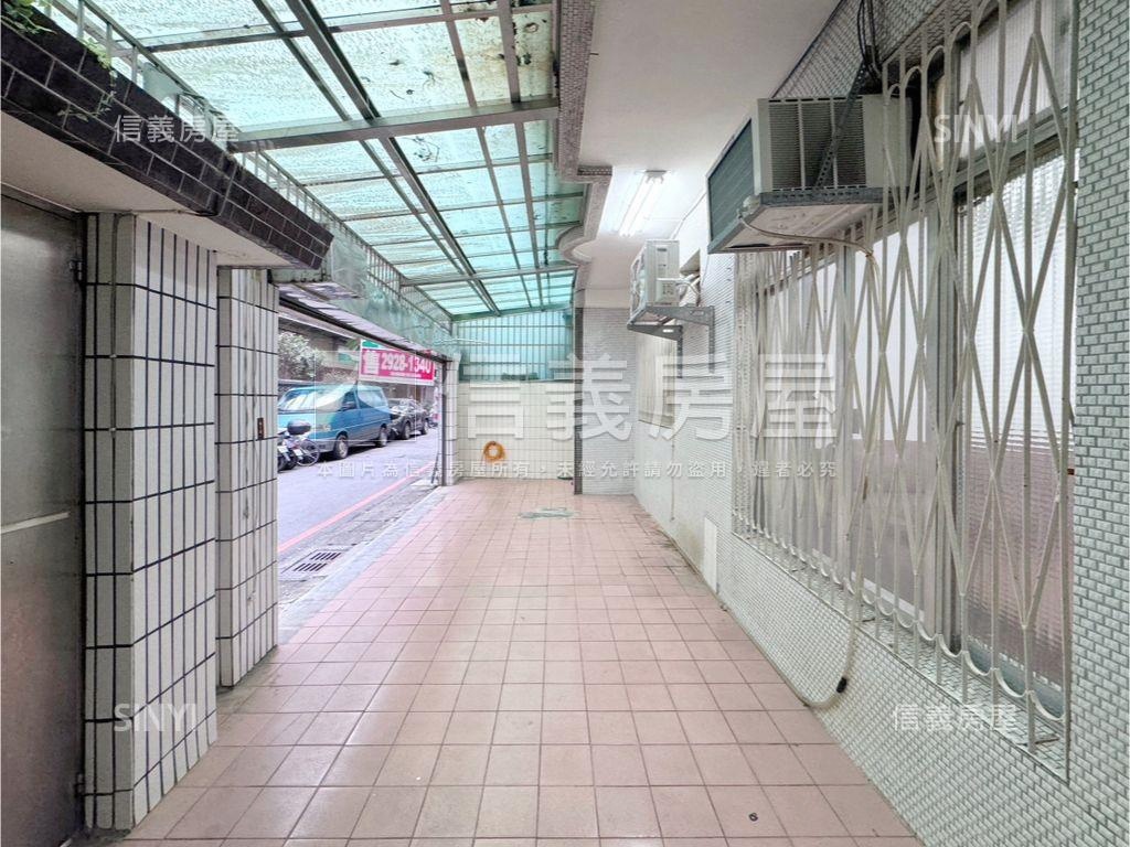 永安捷運停車一樓房屋室內格局與周邊環境