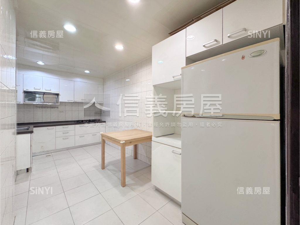 永安捷運停車一樓房屋室內格局與周邊環境