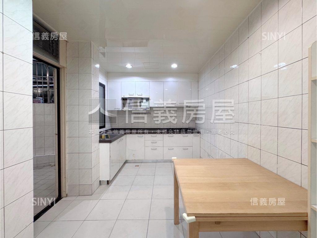 永安捷運停車一樓房屋室內格局與周邊環境