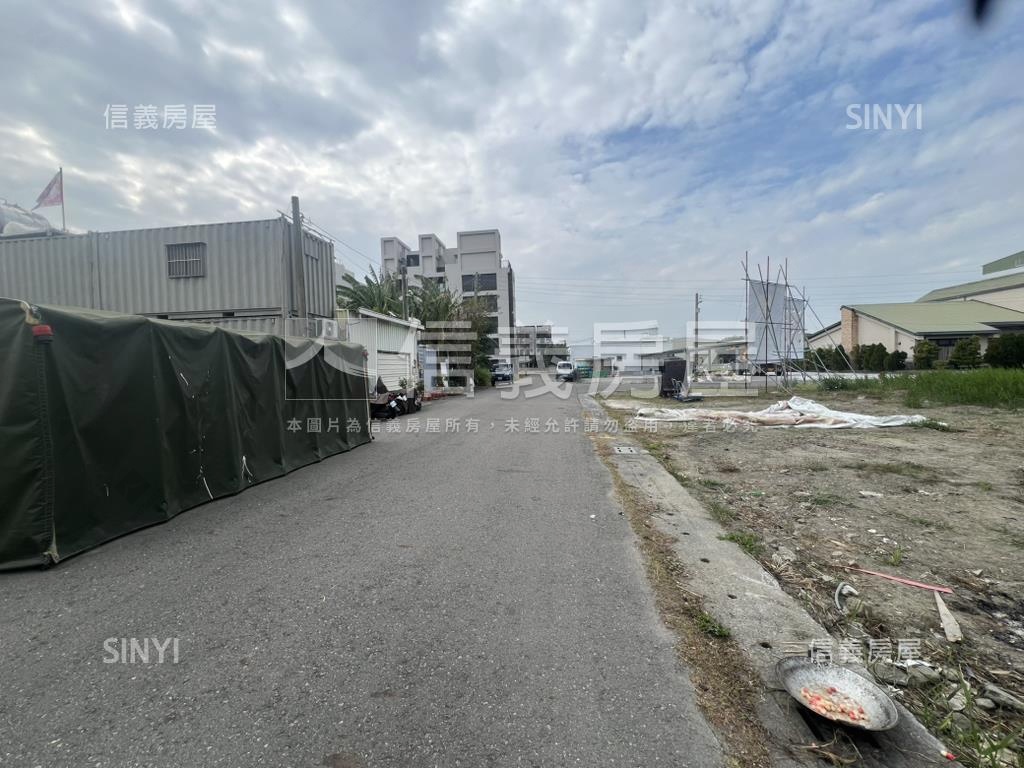 近興達港面寬土地房屋室內格局與周邊環境