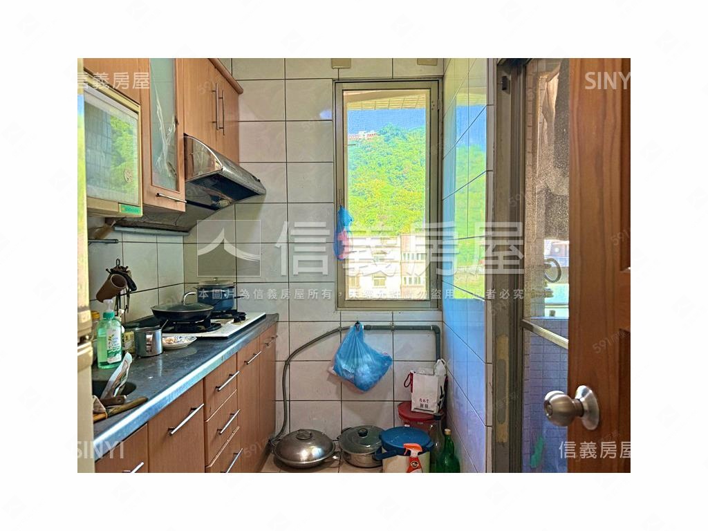 天母香衫高樓景觀附雙車位房屋室內格局與周邊環境