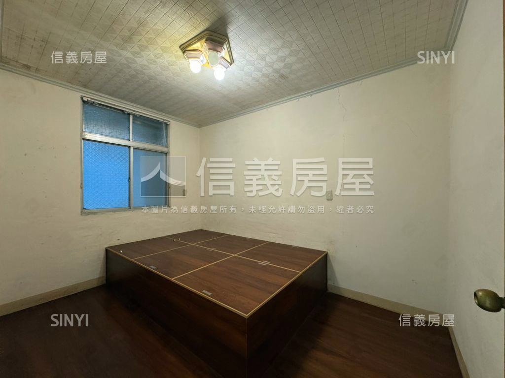 汐止車站國泰商圈邊間三房房屋室內格局與周邊環境