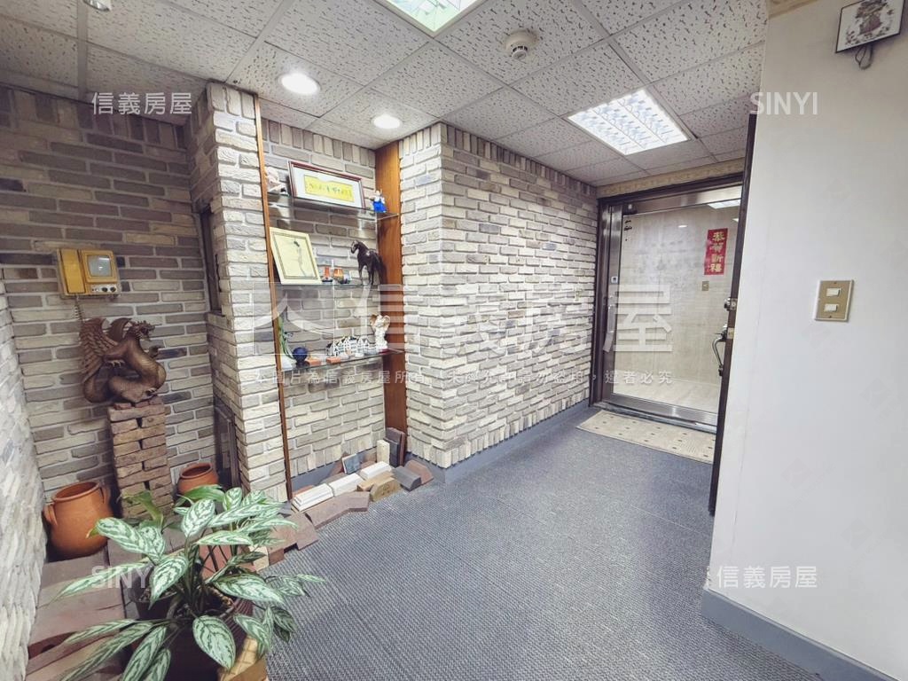 仁愛皇家林蔭平面車位房屋室內格局與周邊環境