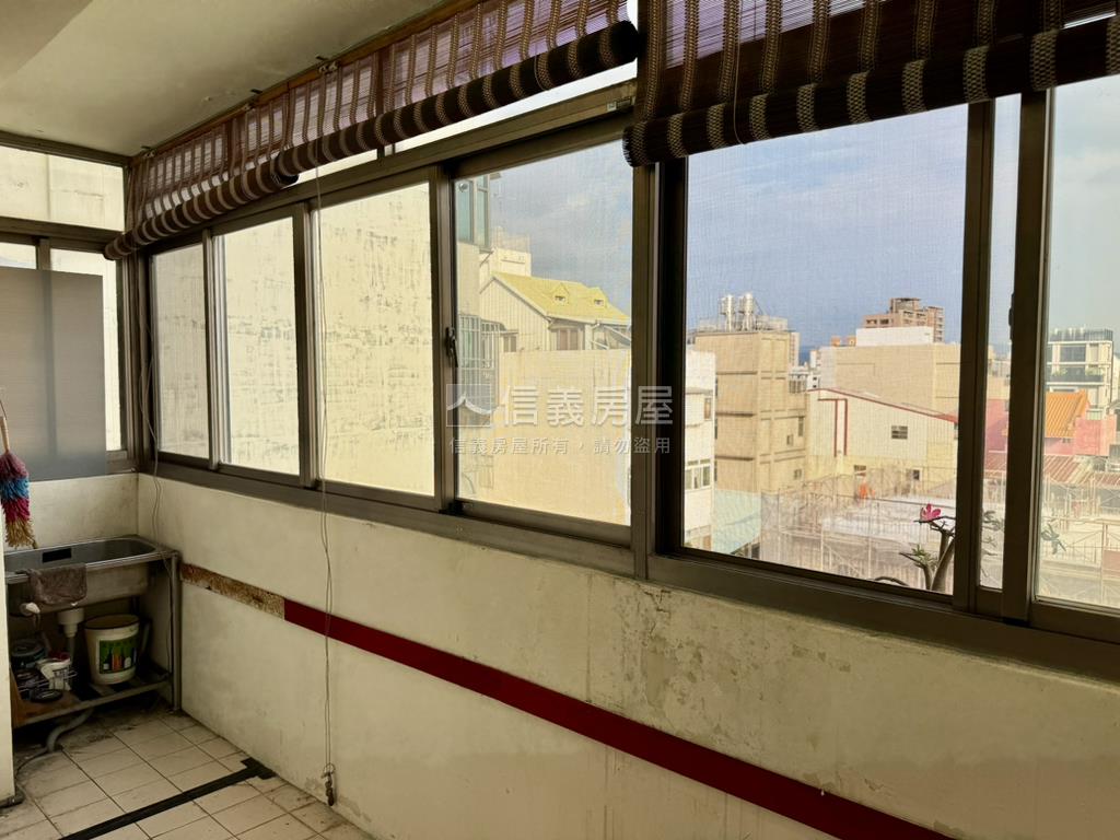 正復興路稀有商辦房屋室內格局與周邊環境
