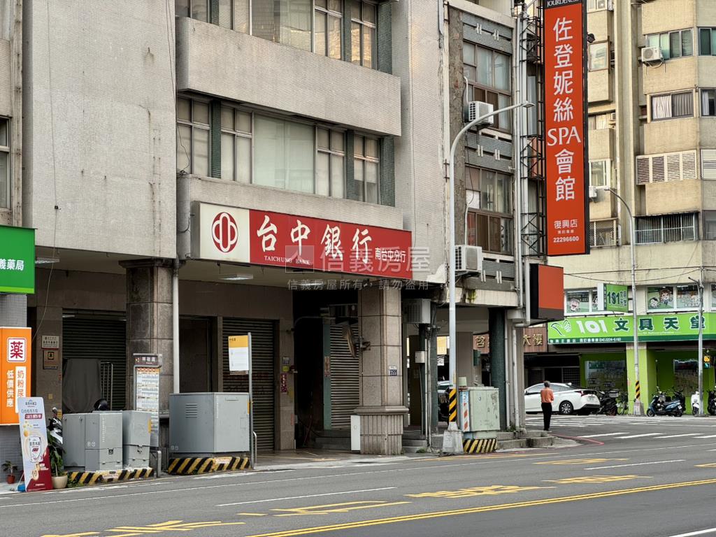 正復興路稀有商辦房屋室內格局與周邊環境