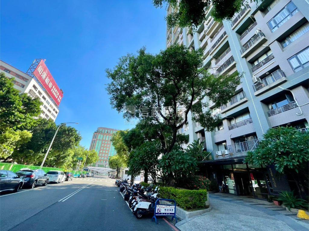 西區震後宅高樓層２房平車房屋室內格局與周邊環境