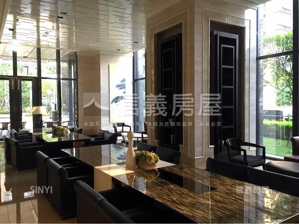 新富邑高樓美裝潢房屋室內格局與周邊環境