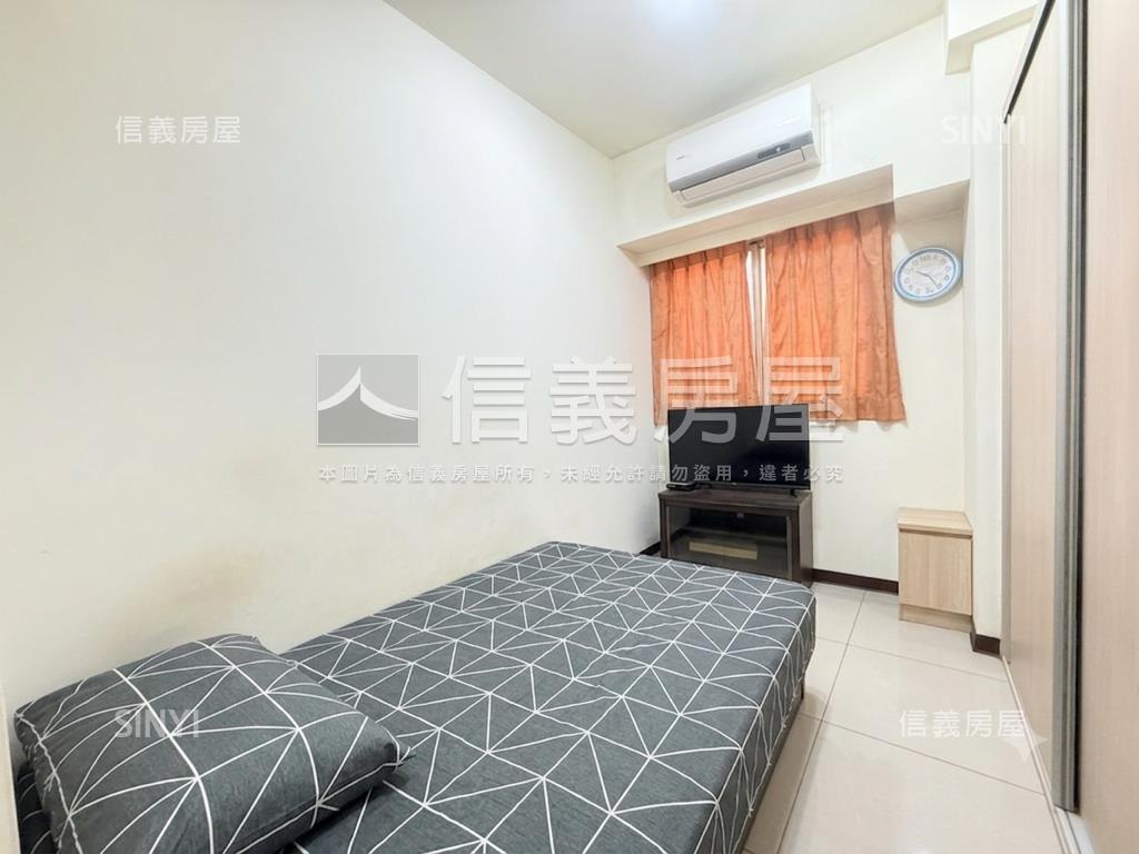 灣頂景觀三房車位房屋室內格局與周邊環境