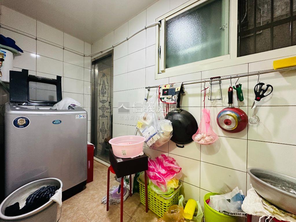 免整理直接入住３樓公寓房屋室內格局與周邊環境