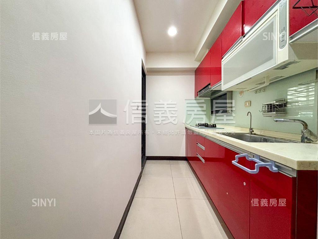 美術館高樓三房平車房屋室內格局與周邊環境