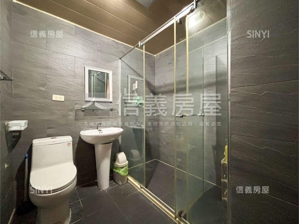 美術館高樓三房平車房屋室內格局與周邊環境