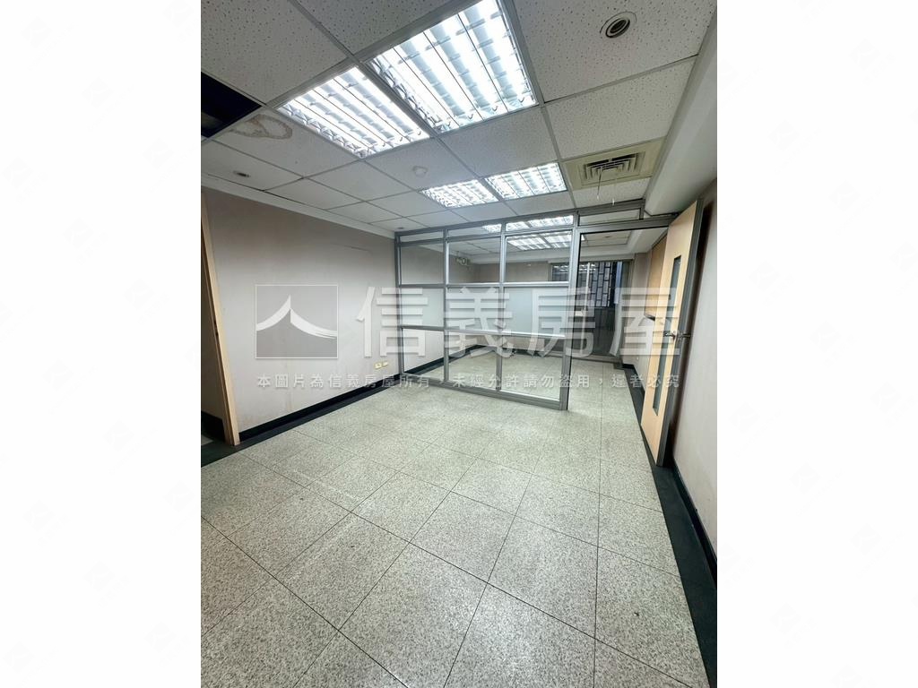 復興南路頂好住辦房屋室內格局與周邊環境