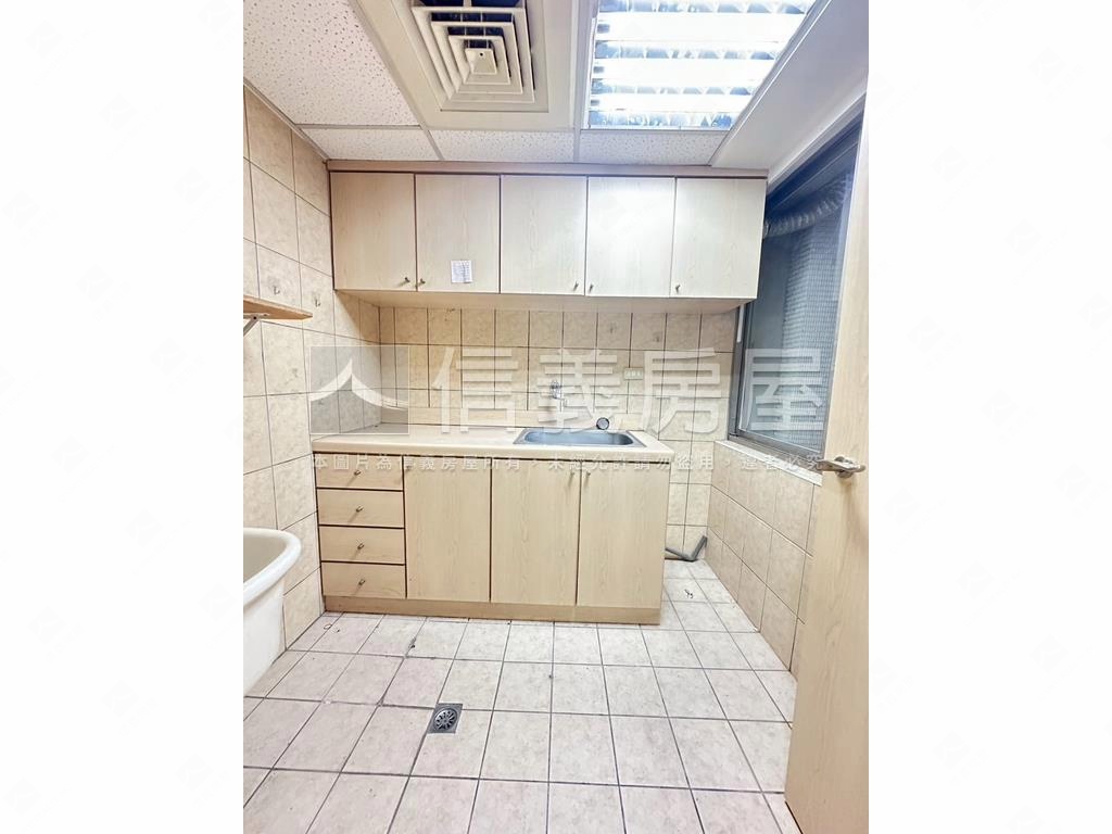 復興南路頂好住辦房屋室內格局與周邊環境