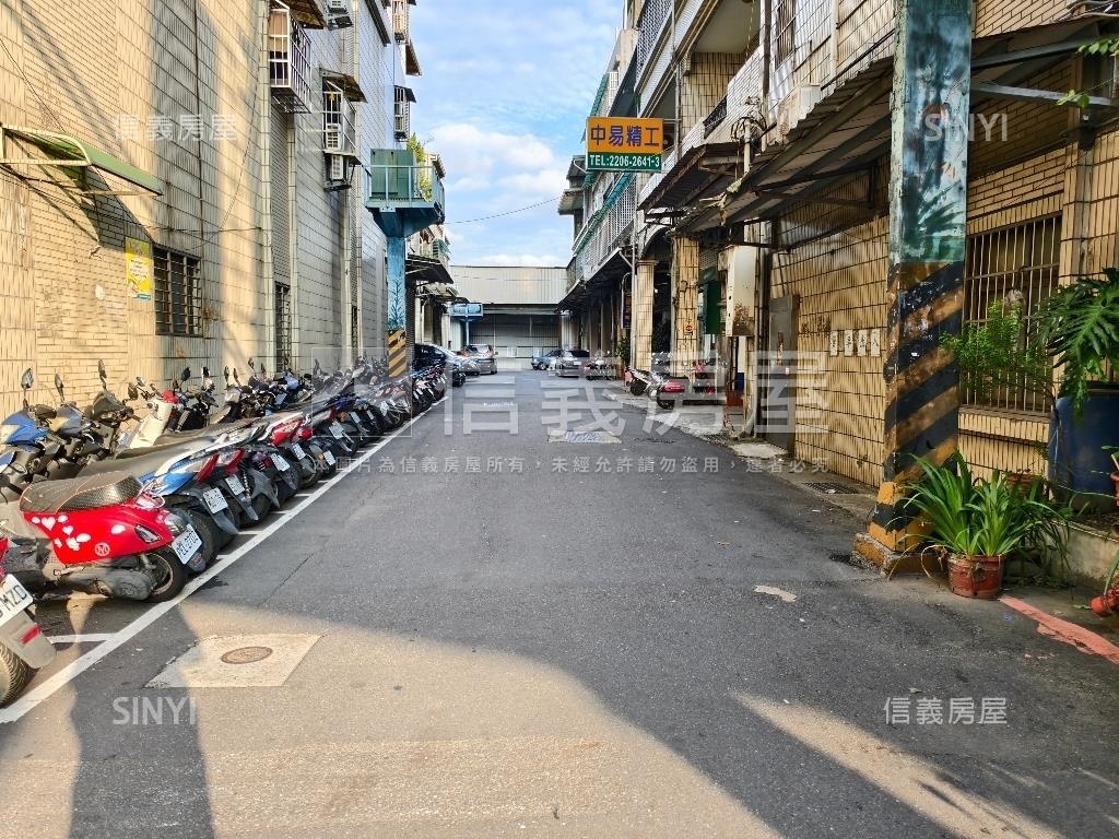 好市多旁廠房房屋室內格局與周邊環境