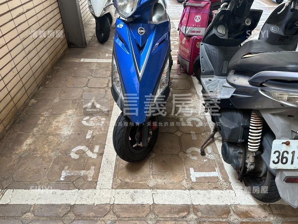 內壢微風四房車位稀有釋出房屋室內格局與周邊環境