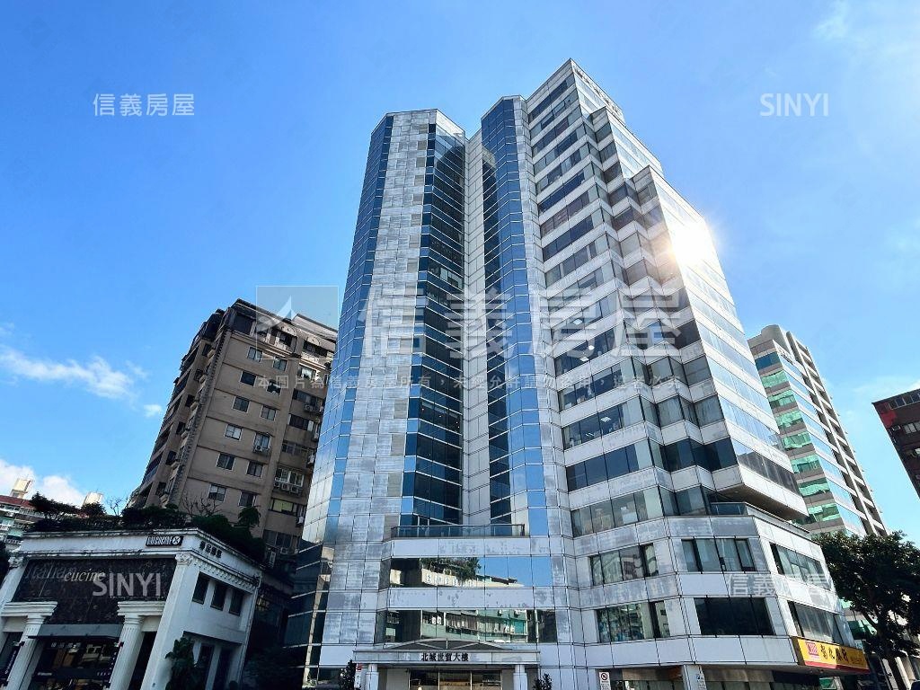 信義世貿鋼骨純辦房屋室內格局與周邊環境