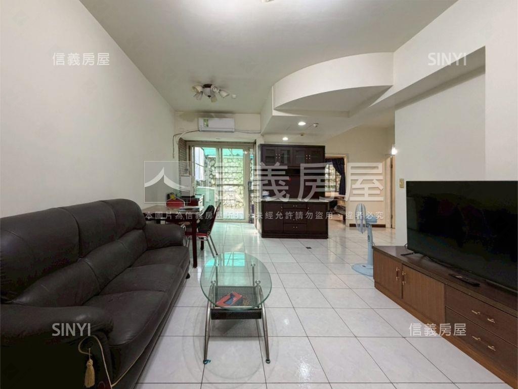 捷運利陽１樓庭院帶車位房屋室內格局與周邊環境