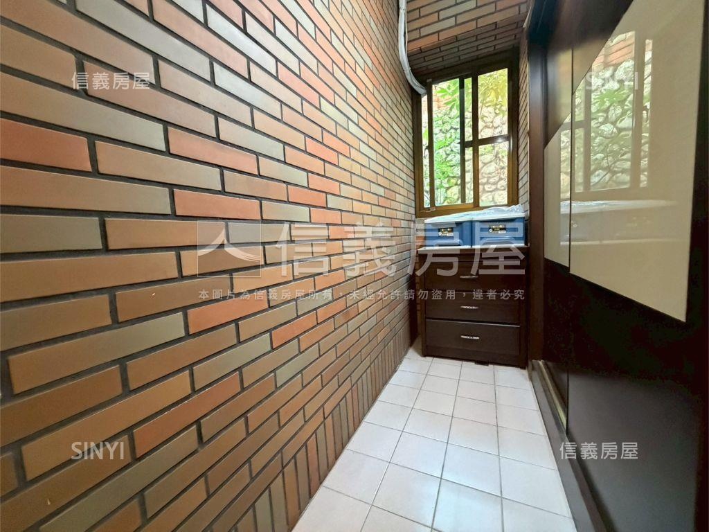 捷運利陽１樓庭院帶車位房屋室內格局與周邊環境