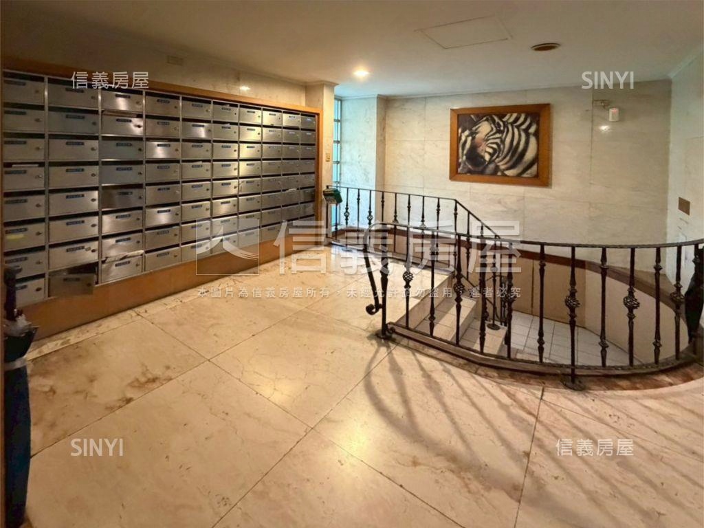 捷運利陽１樓庭院帶車位房屋室內格局與周邊環境