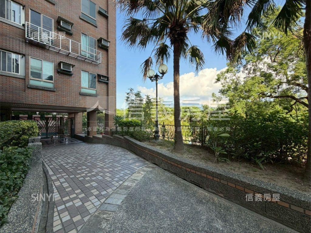 捷運利陽１樓庭院帶車位房屋室內格局與周邊環境