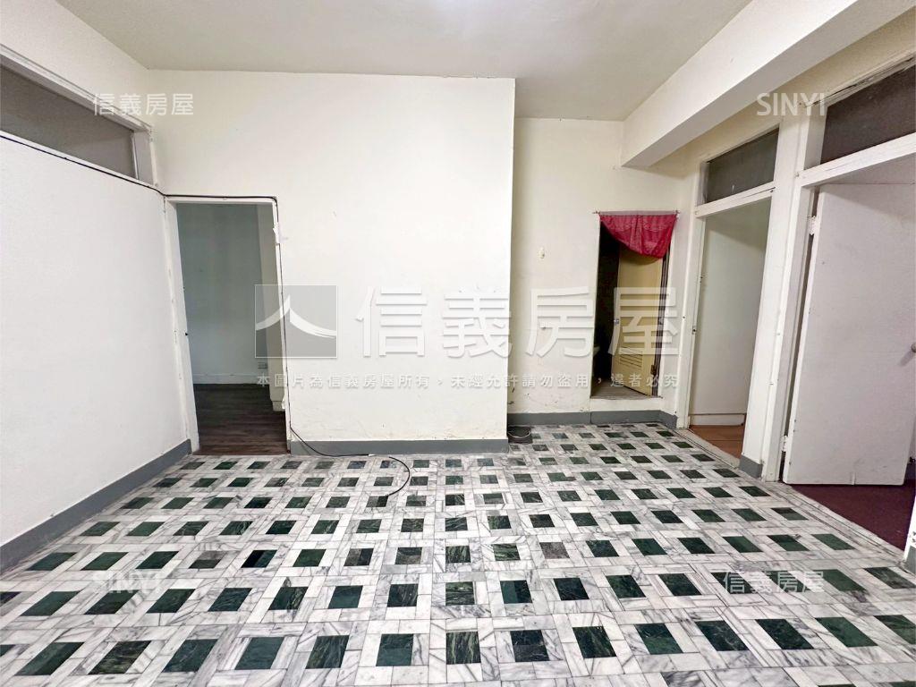 圓山捷運。花博採光４房房屋室內格局與周邊環境