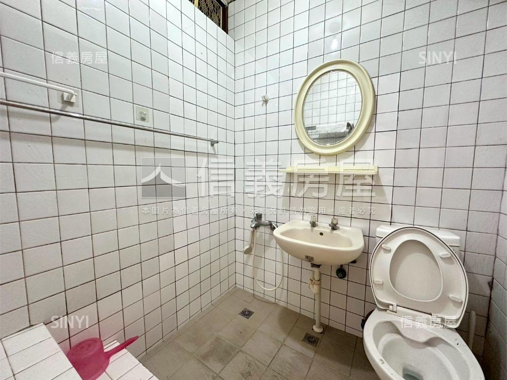 圓山捷運。花博採光４房房屋室內格局與周邊環境