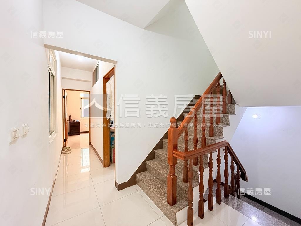 美術館旁已翻修活巷美透天房屋室內格局與周邊環境