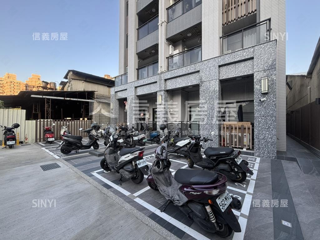 Ｎｅｗ晴川苑近大慶中山醫房屋室內格局與周邊環境