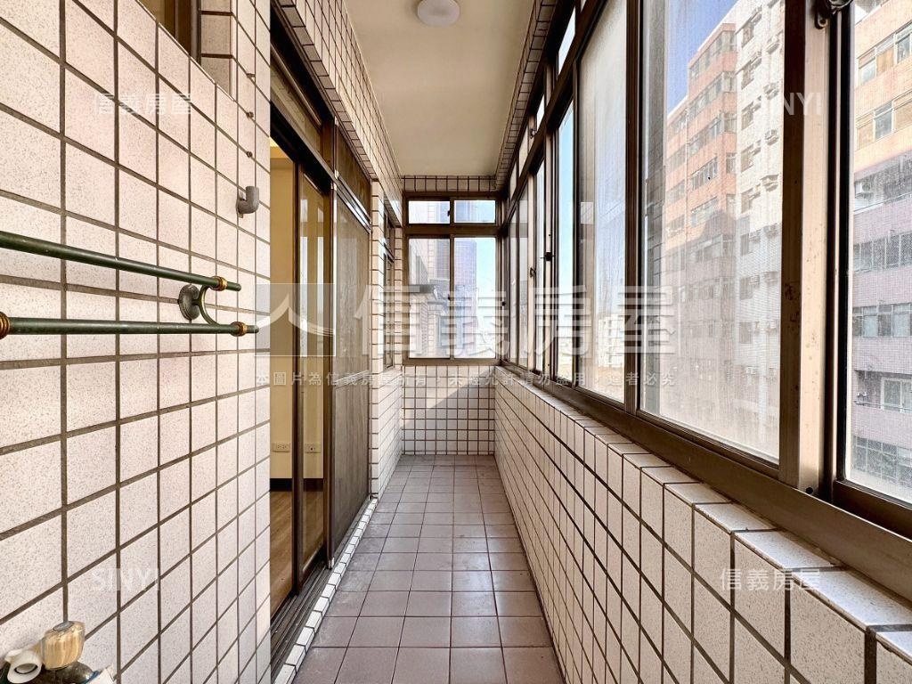 太子新象三房平車屋況極佳房屋室內格局與周邊環境