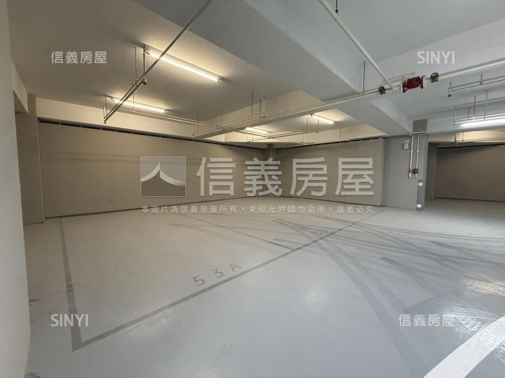 明基‧英倫亞灣Ⅱ三房平車房屋室內格局與周邊環境