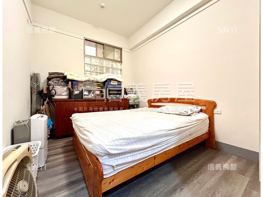 文山特區旁車庫別墅房屋室內格局與周邊環境
