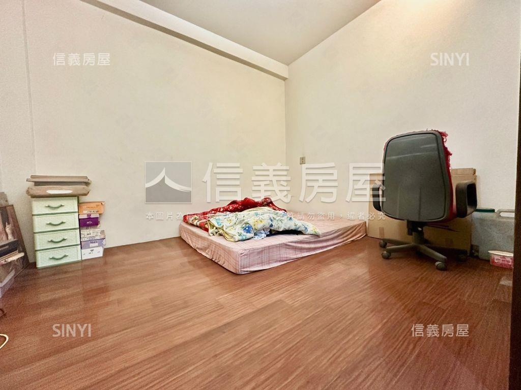 稀有！正忠義街上透天！房屋室內格局與周邊環境