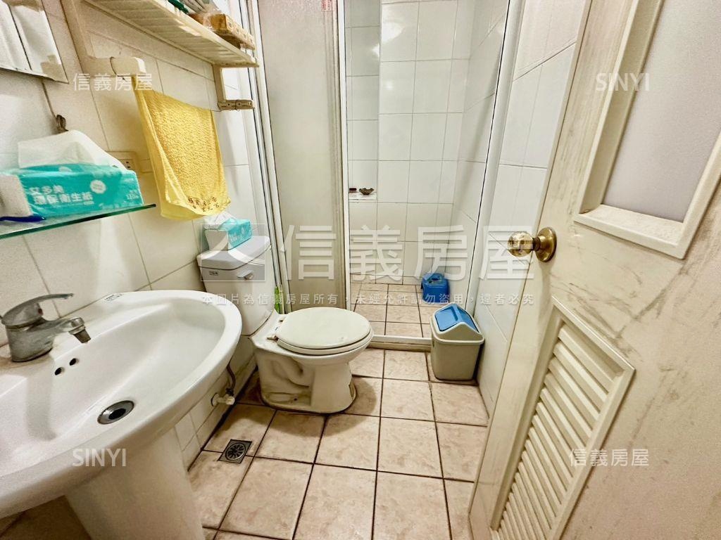 稀有！正忠義街上透天！房屋室內格局與周邊環境