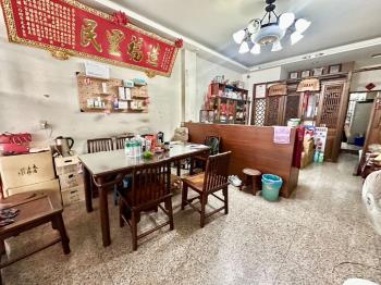 靠近台灣大道臨路透天店面