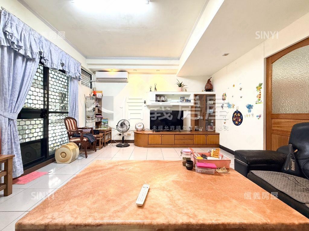 仁武機能雙車墅房屋室內格局與周邊環境