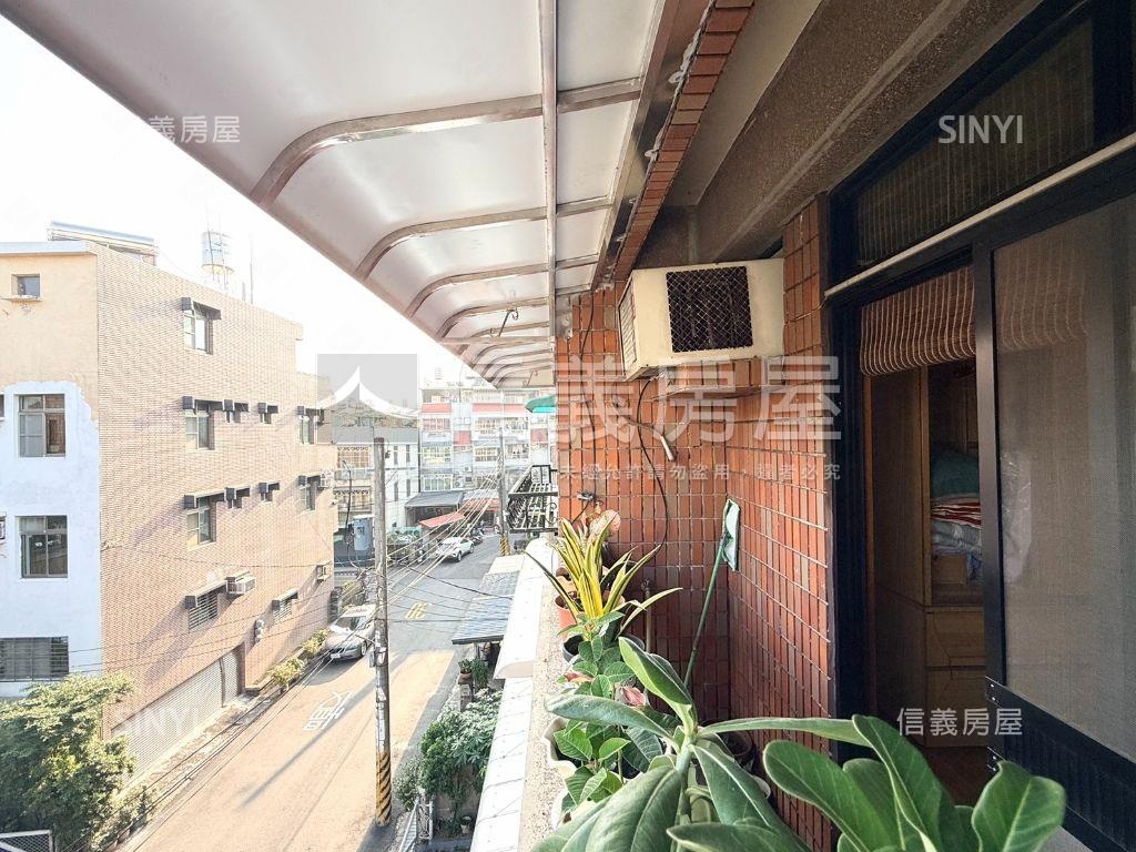 仁武機能雙車墅房屋室內格局與周邊環境