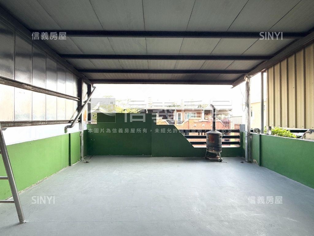 仁武機能雙車墅房屋室內格局與周邊環境