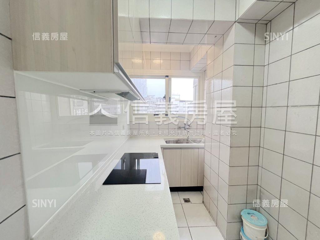 逢甲旁電梯美三房房屋室內格局與周邊環境