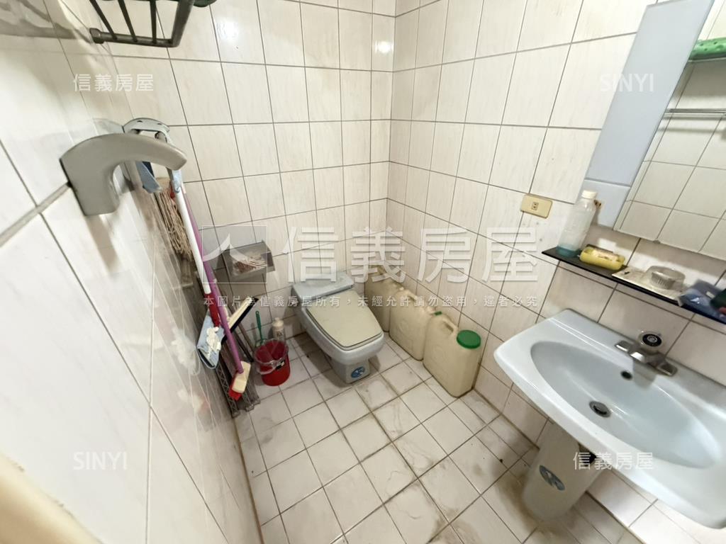 強！捷運旁三房車位！房屋室內格局與周邊環境