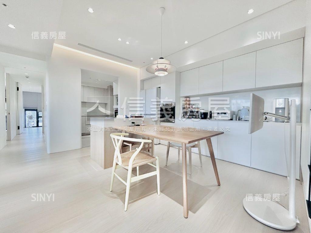 國聚之碩視野Ｂ１雙平車房屋室內格局與周邊環境