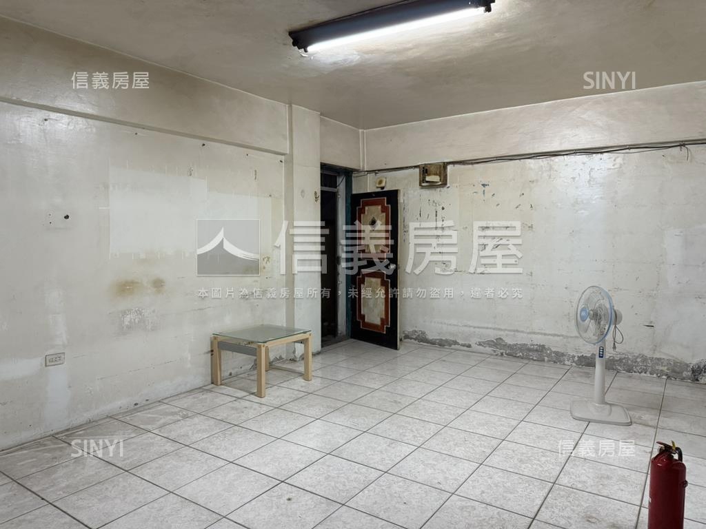 稀有新興街一樓房屋室內格局與周邊環境