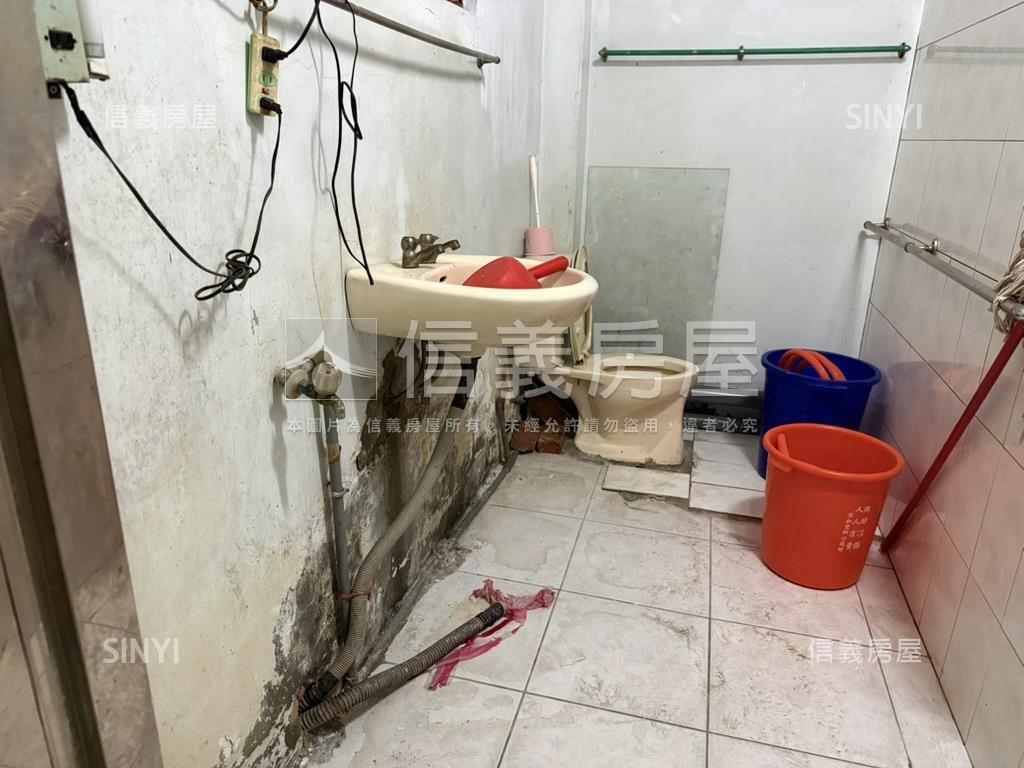 稀有新興街一樓房屋室內格局與周邊環境