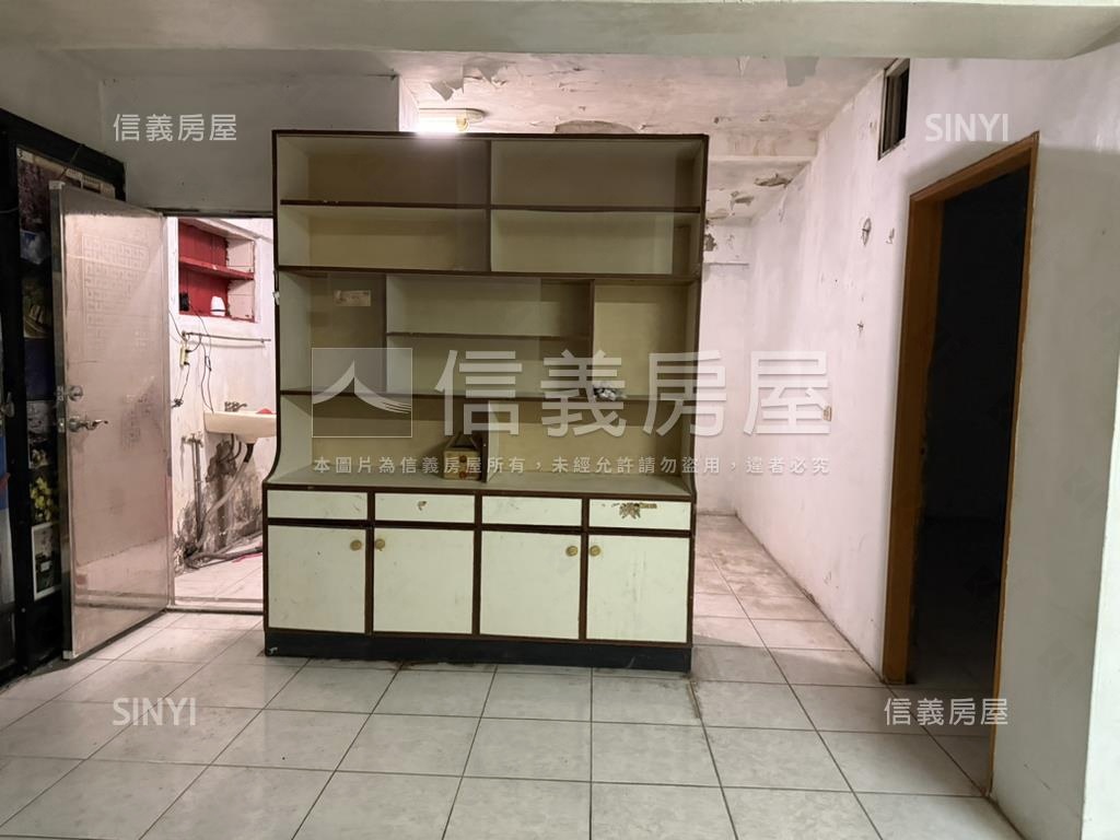 稀有新興街一樓房屋室內格局與周邊環境
