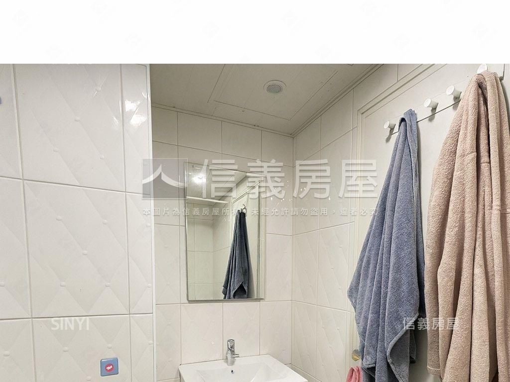 松竹國小三房車位房屋室內格局與周邊環境