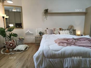 正面秀山國小收租寶