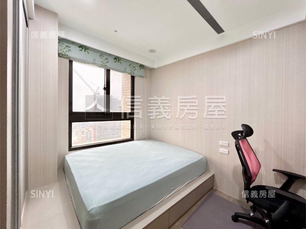 百萬美裝潢興傳高樓三房房屋室內格局與周邊環境