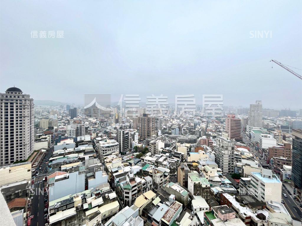 百萬美裝潢興傳高樓三房房屋室內格局與周邊環境