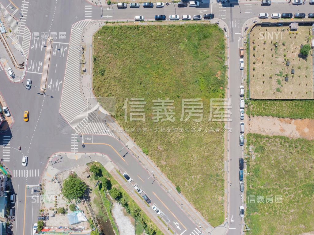 正十四期美和段土地Ｃ房屋室內格局與周邊環境
