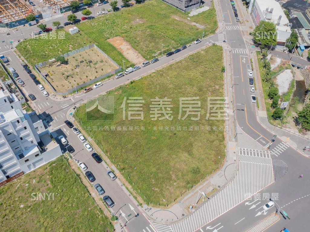 正十四期美和段土地Ｃ房屋室內格局與周邊環境
