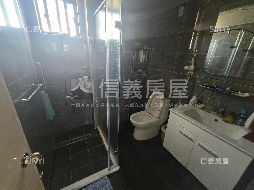 延平北路邊間頂加公寓房屋室內格局與周邊環境